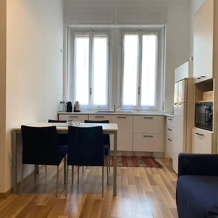 Apartment Elegant & Chic Navigli Milan