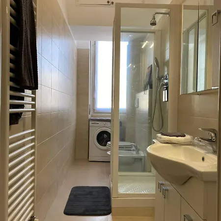 Elegant & Chic Navigli Apartment *